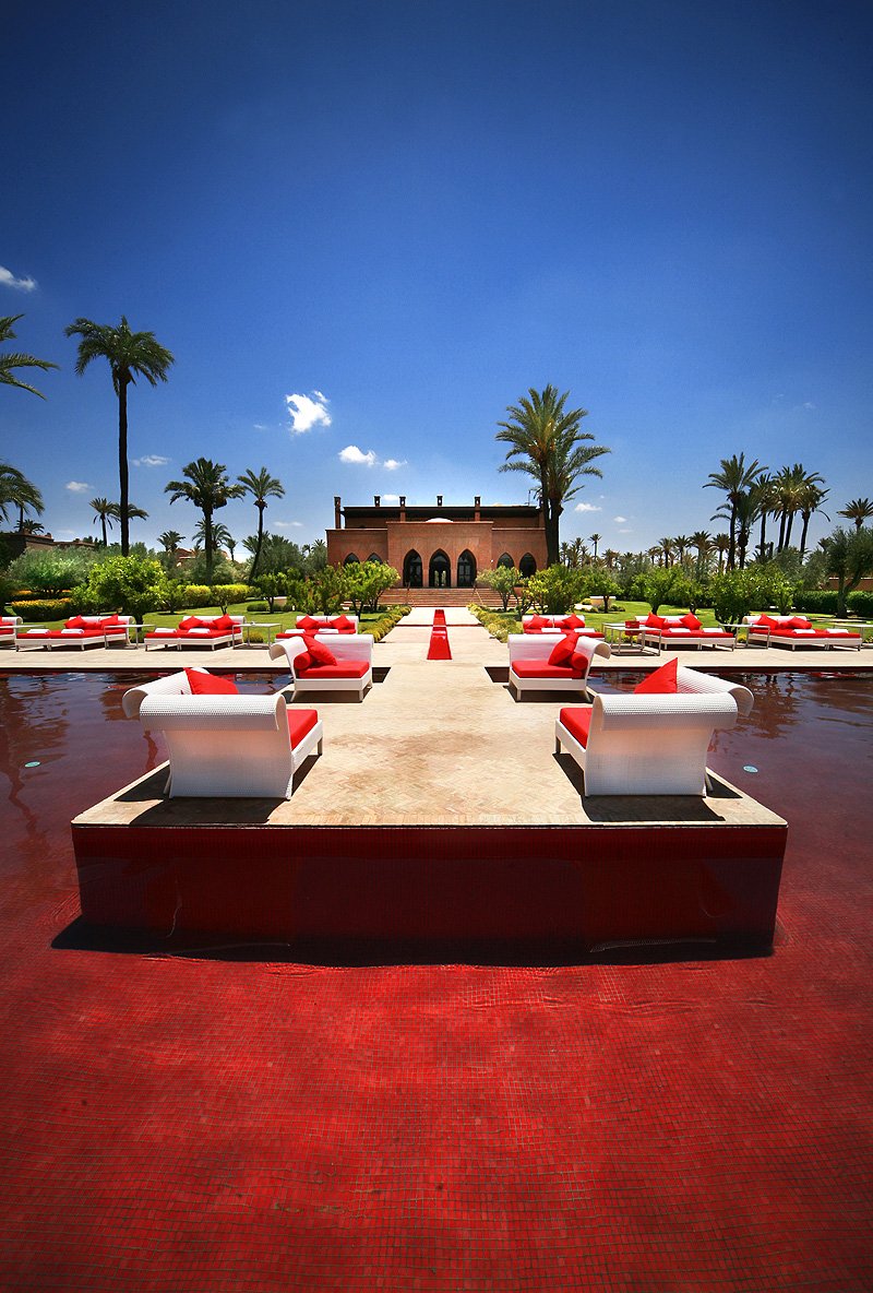 Piscine rouge - Murano Resort Marrakech - Maroc